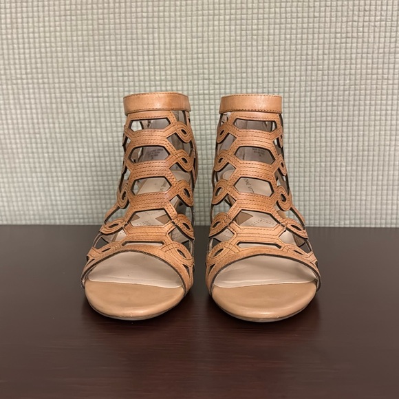 NWOT! Adrienne Vittadini Wedge Sandals - Picture 7 of 16